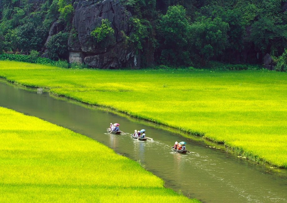 Cycling Tour Northern Vietnam Ninh Binh, Cat Ba, Halong Bay 4 Days